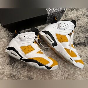 Air Jordan 6 Retro Yellow Ochre 11.5 men